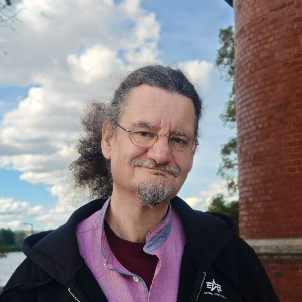 Stefan Bachmann